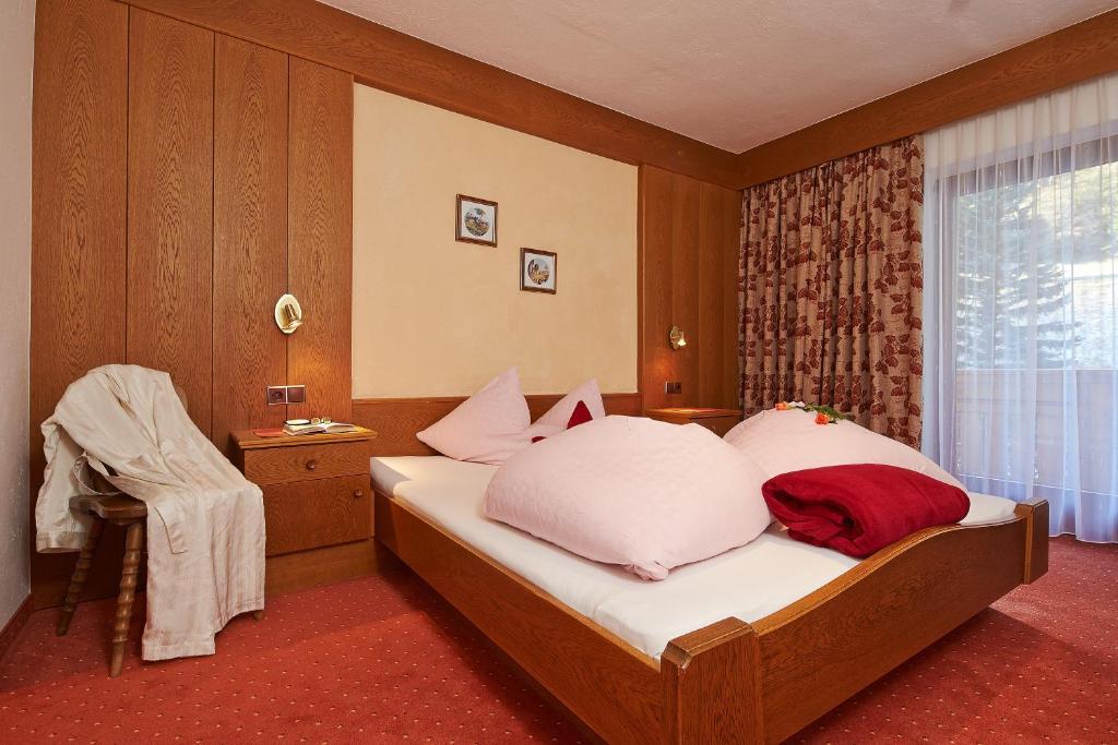 Fremdenpension Alpenruhe Зельден Номер фото